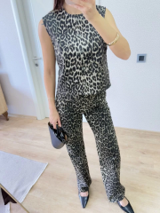 leopar desenli Düğmeli Bluzlu Pantolon İkili Takım -Leopar