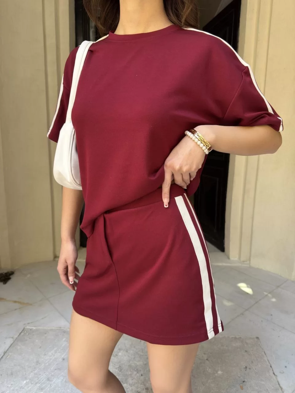 Osy Modal yumuşak dokulu Kumaş Kadın Parçalı Bisiklet Yaka T-shirt Mini Şortlu Etek İkili Takım -Bordo